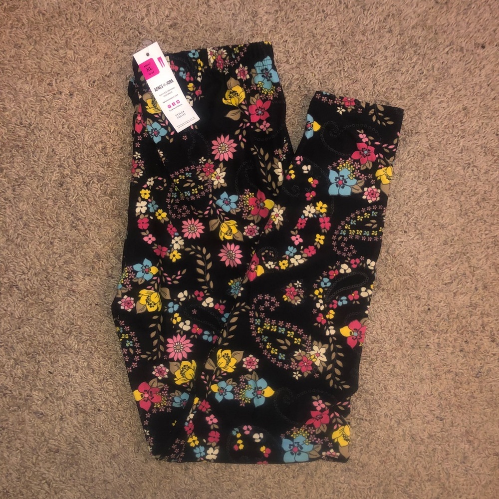Agnes and Dora leggings